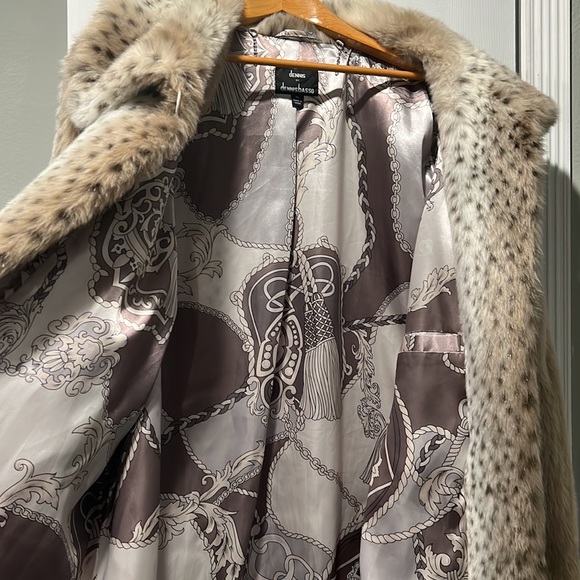 Dennis Basso Faux Fur - Picture 3 of 7
